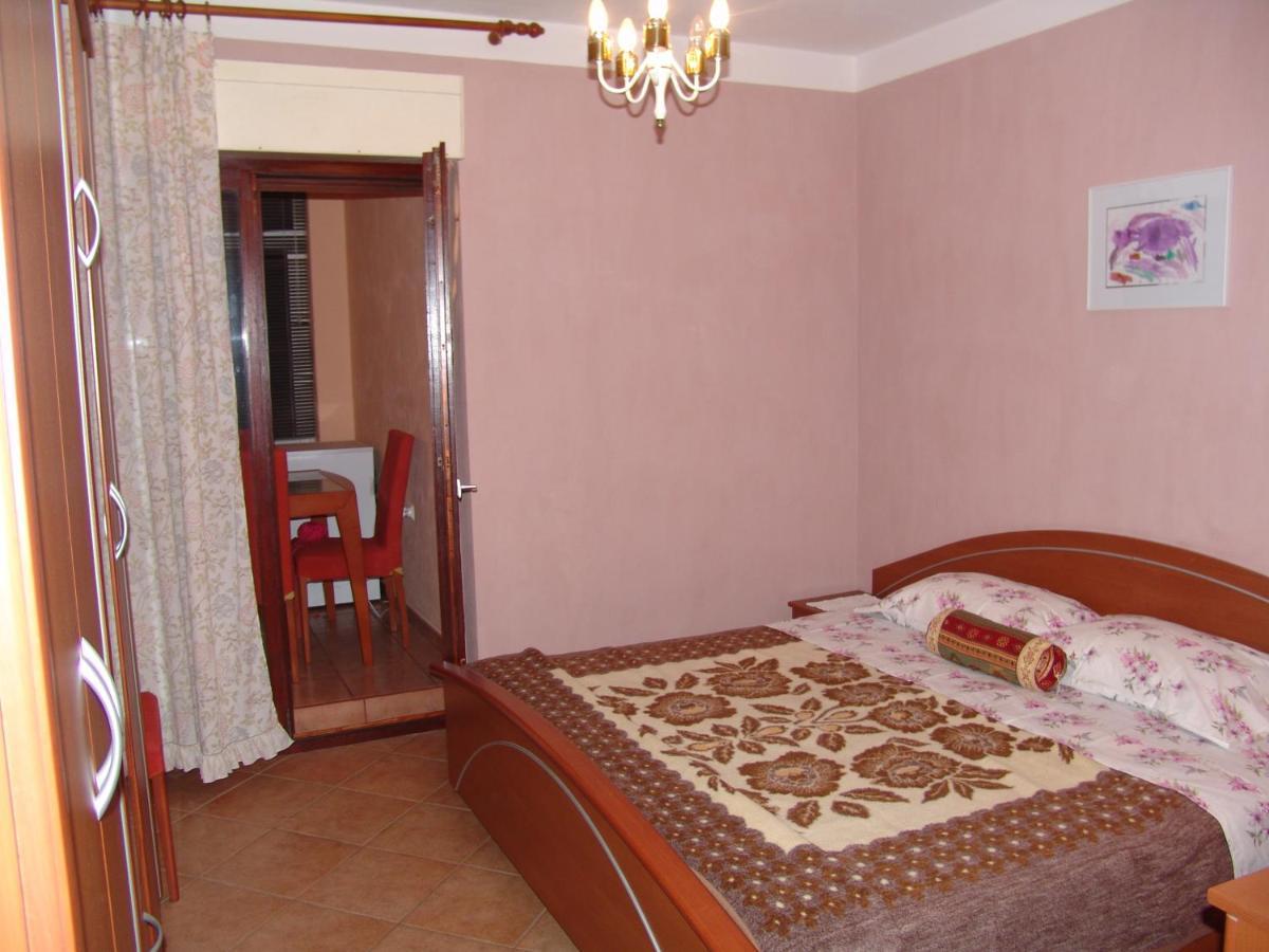 Apartments Bozica Krk Town Eksteriør bilde